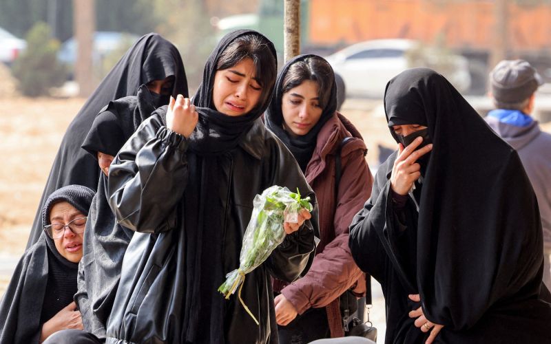 pogreb, pokopališče, teheran.jpg