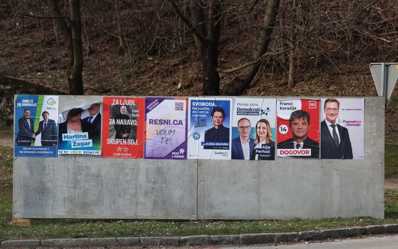 voltive plakati.jpg