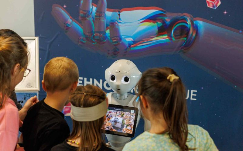 Festival robotike.jpg