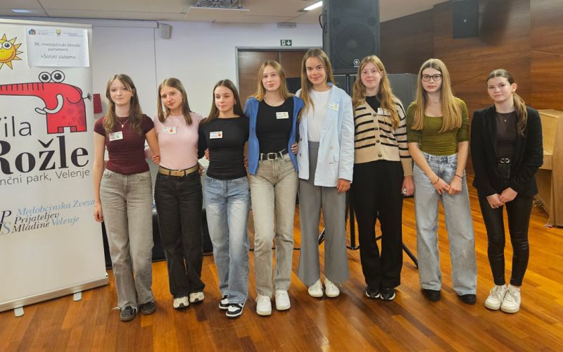 otroški parlament.jpg