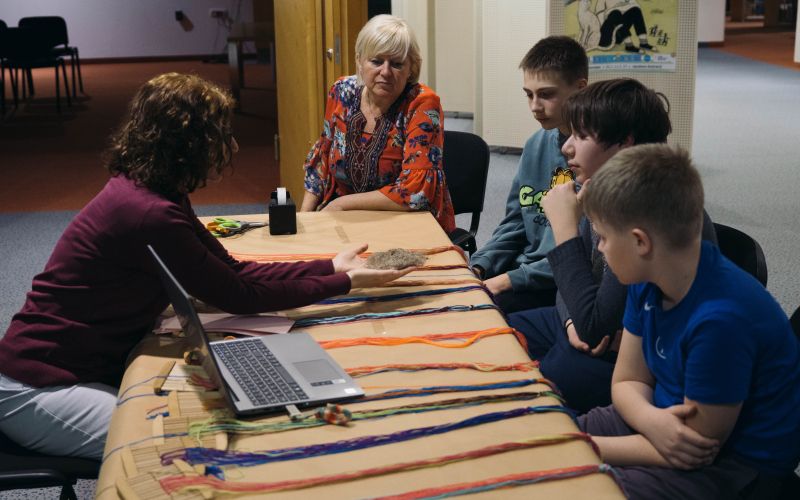 noč-v-objemu-ljudskega-izročila, pišk