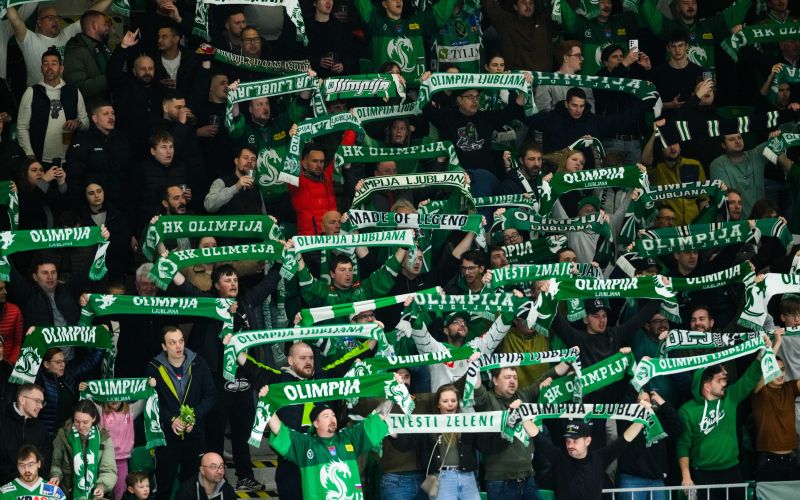 hk olimpija bolzano navijaci 26 sp.jpg