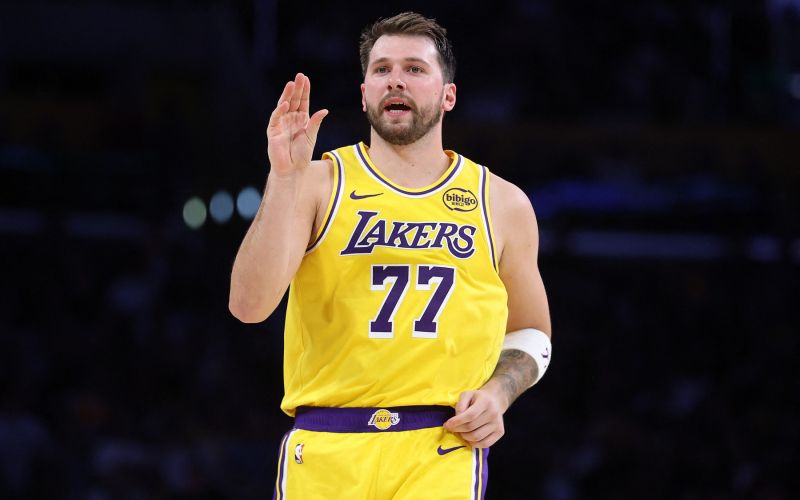 doncic lakers bulls.jpg