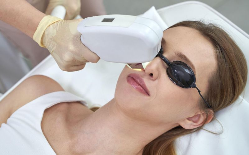 Laser, laserski postopek