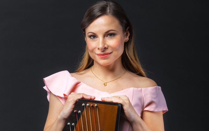 Ko citre spregovorijo: Janja Brlec z novim singlom “Vse, kar vredno je” odp