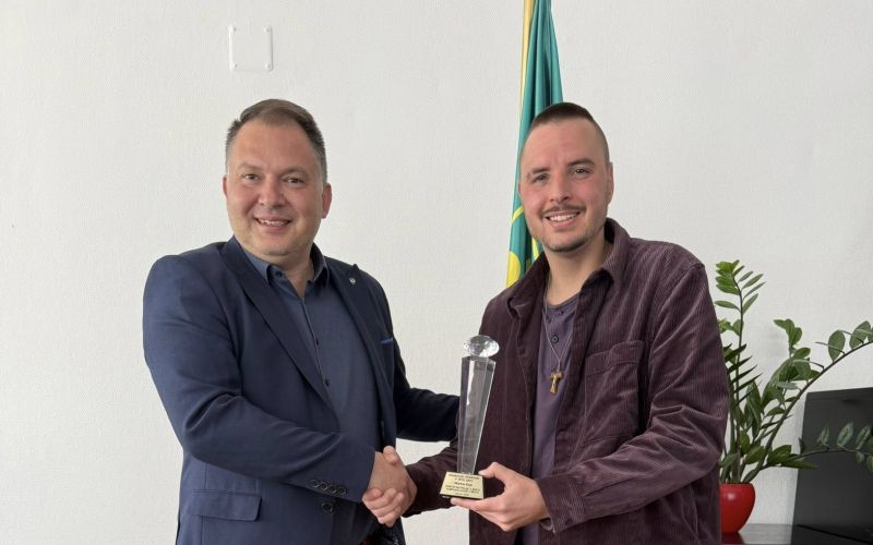 marino-kegl, moms, sprejem