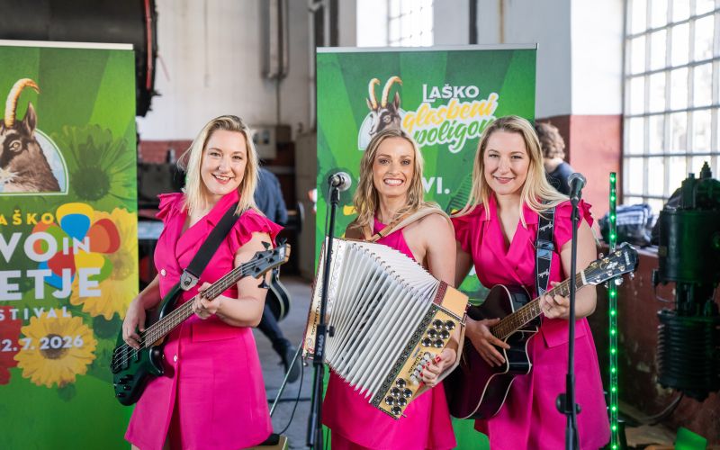 Majči, Katja in Mihaela