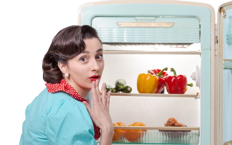 pametni-hladilnik, retro-kuhinja