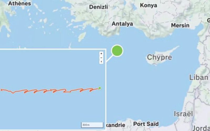 francoski mornar, letalonosilka, pametna ura.jpg