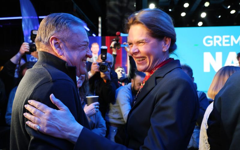 alenka bratušek, zoran janković, štab levice.jpg