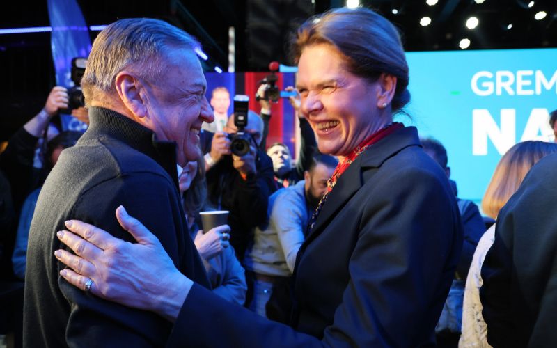 alenka bratušek, zoran janković, štab levice.jpg