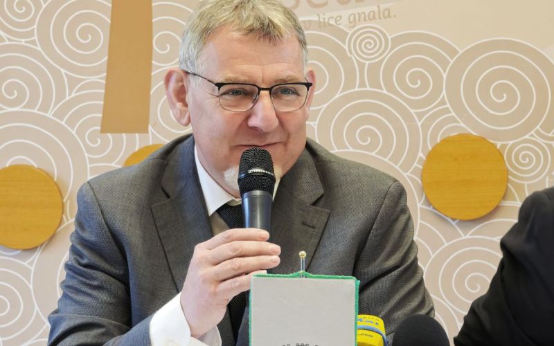 ocvirk mžbogar.jpeg