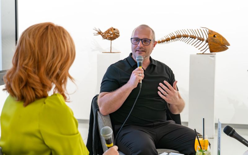 pogovorni-vecer-restavracija, jernej-brenholc