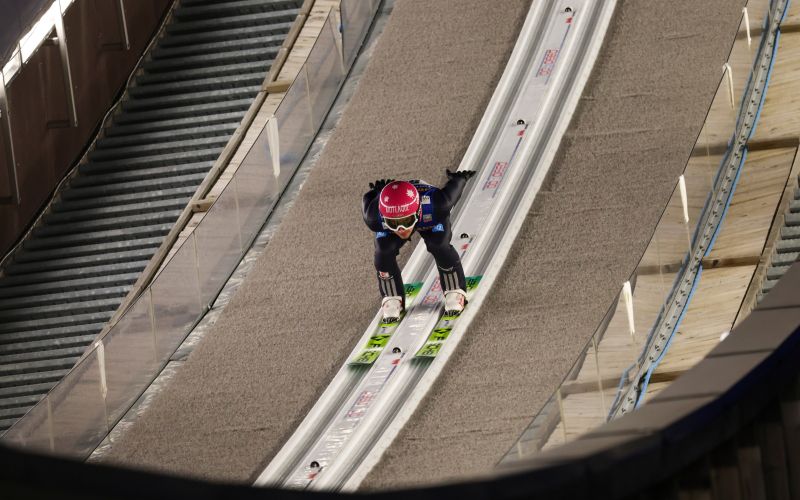 felix hoffmann pm.jpg