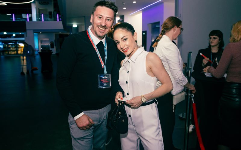 Avtor in režiser Jernej Čampelj z Ano Klašnjo, ki je premiero zapustila z navdušenjem.