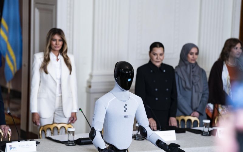 melania-trump, platon