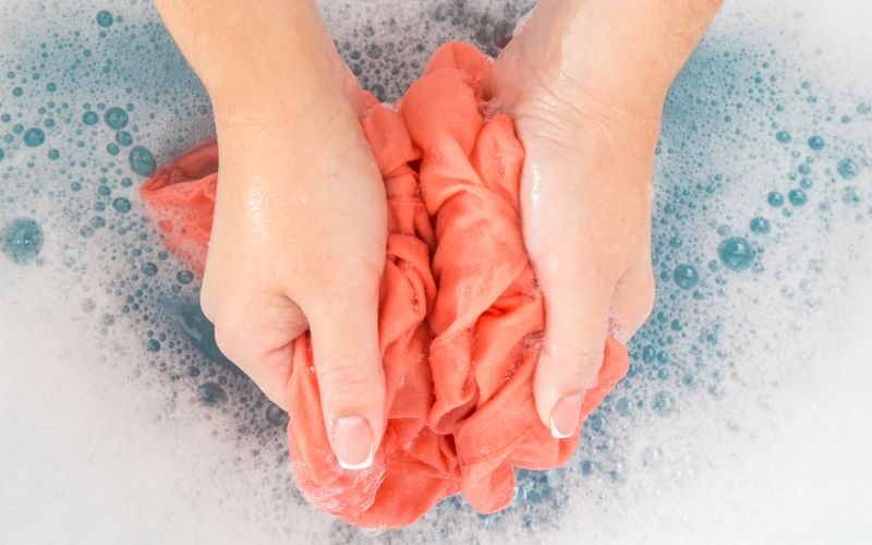 rocno-pranje, pranje-oblacil