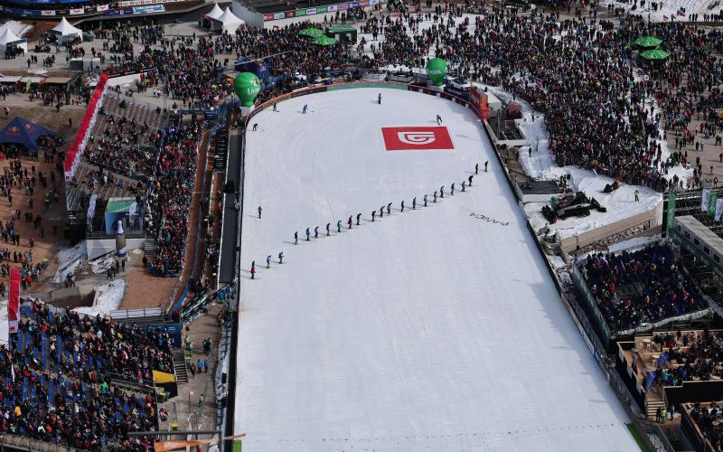 planica gledalci.jpg