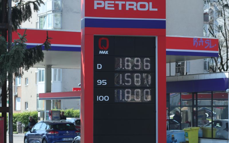 bencinski servis, petrol.jpg