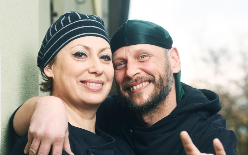 vegashi, Peter Gale in Urša Sterle