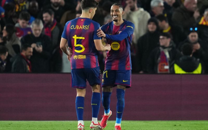 raphinha barcelona cubarsi.jpg
