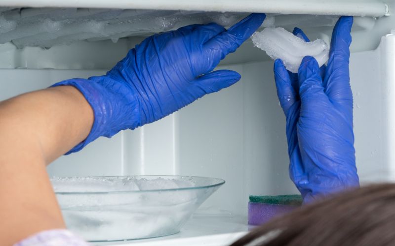 odmrzovanje, ciscenje-hladilnika