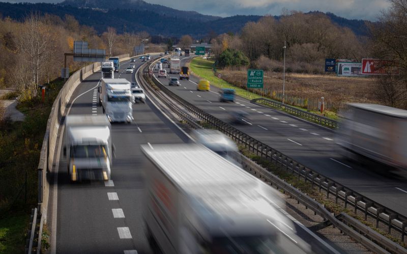 promet, cesta, hitrost, poraba-goriva, omejitev