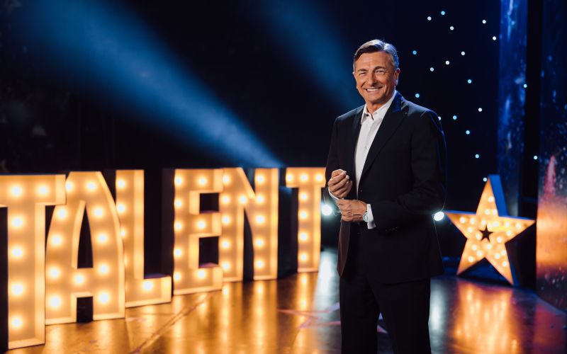 Borut Pahor je bil prvi razkriti žirant v šovu Slovenija ima talent.