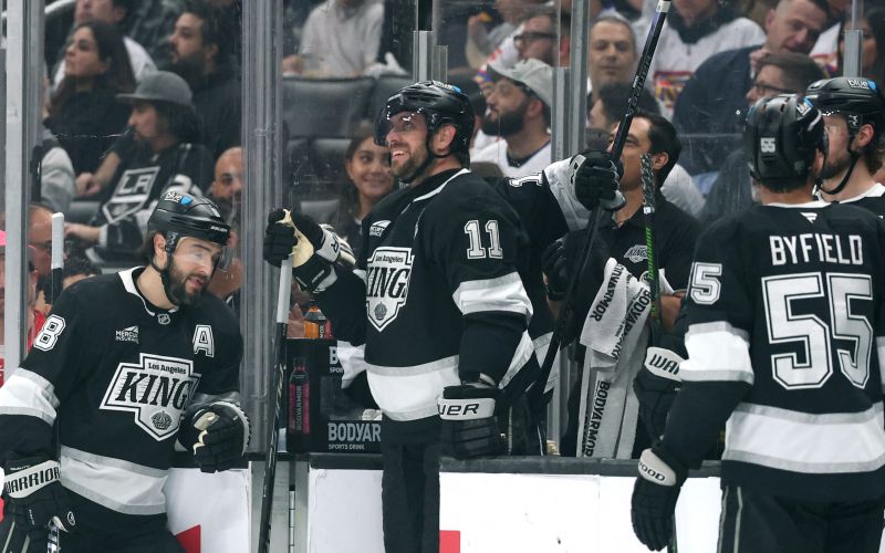 anze kopitar 26 pm.jpg