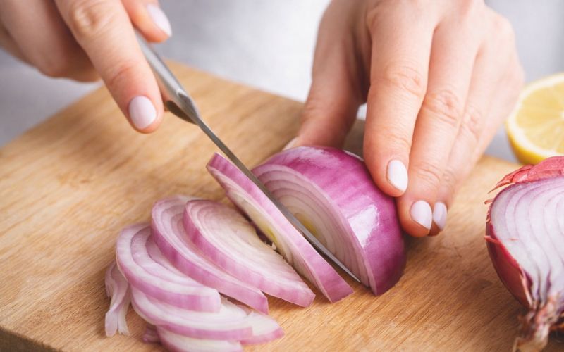 rezanje-cebule