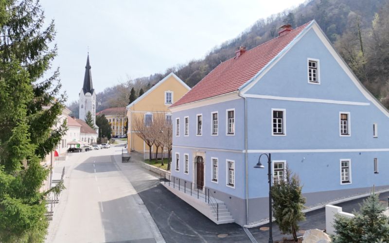 Resnikova hiša Kozje.png