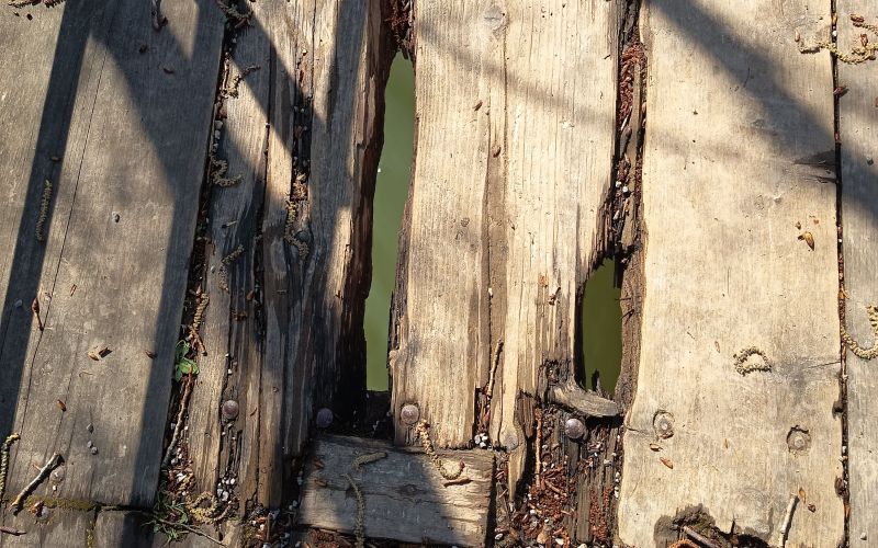 poškodovana brv.jpg