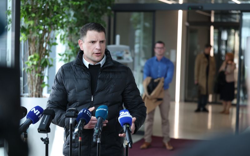 svet zoran stevanović.jpg