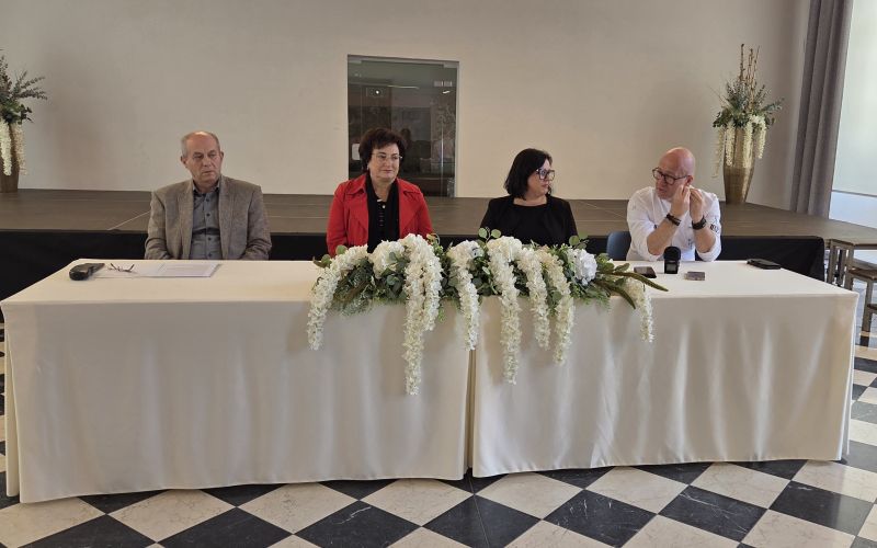 EK_novinarska borl .jpg