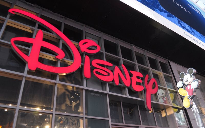 Rezi so del širšega varčevalnega trenda v zabavni industriji.