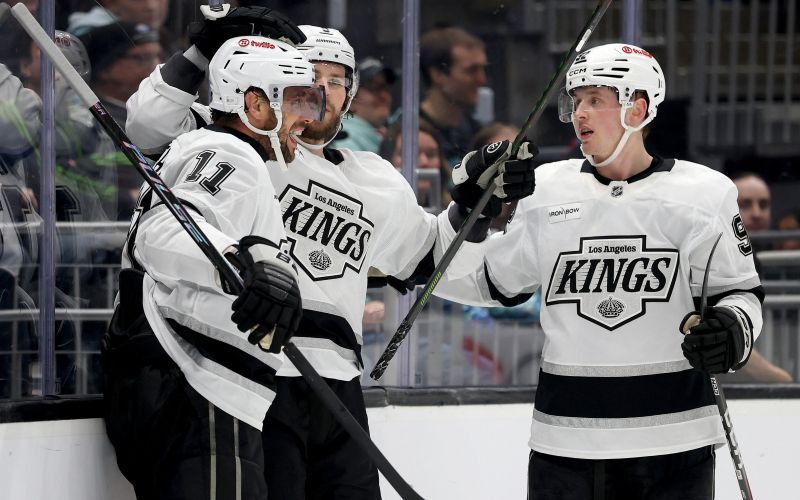 los angeles kings kopitar.jpg
