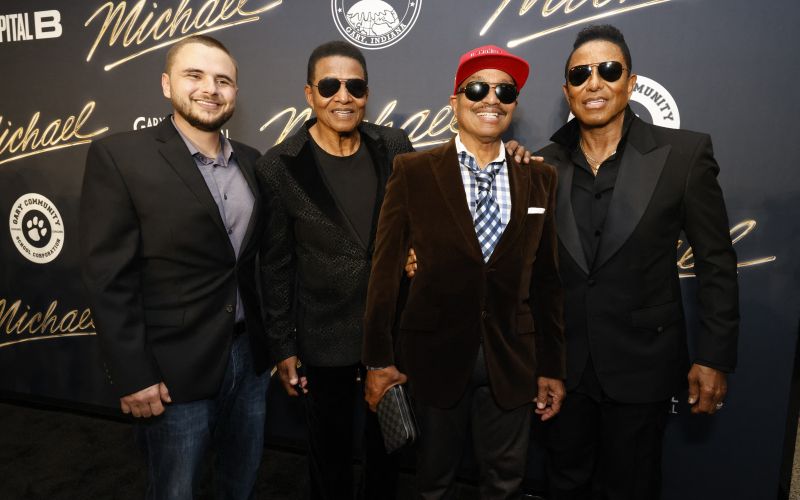 michael jackson 2.jpg