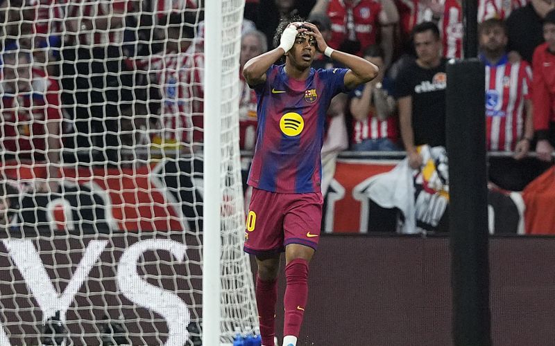 lamine yamal barcelona pm.jpg