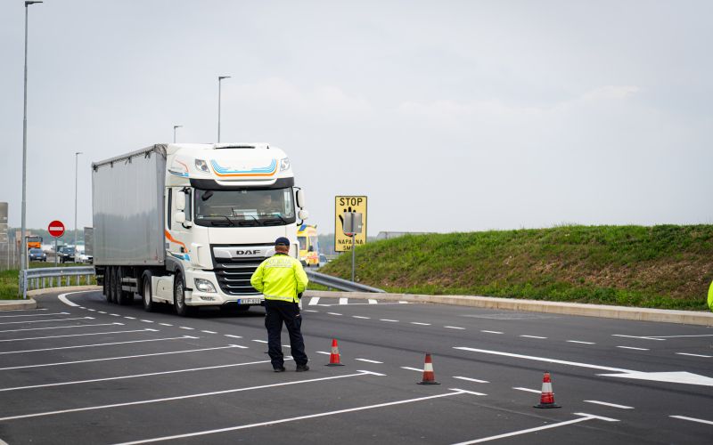 maraton-nadzora-hitrosti, pums, policija, pocivalisce-dolinsko