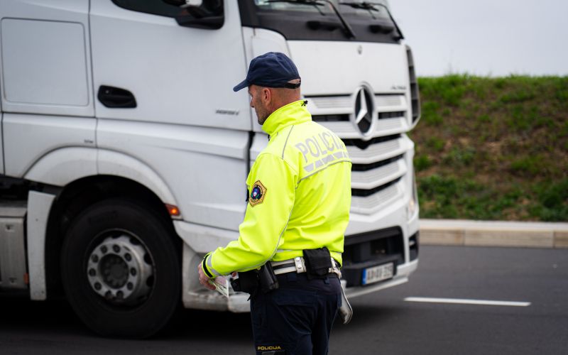 maraton-nadzora-hitrosti, pums, policija, pocivalisce-dolinsko