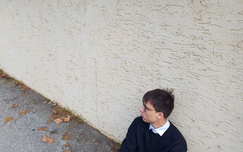 Mladi mariborski raper stavi na avtentičnost in štajersko narečje, ki njegovi glasbi daje poseben pečat.