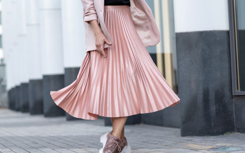 Plisirano krilo, moda, stil, superge, blazer