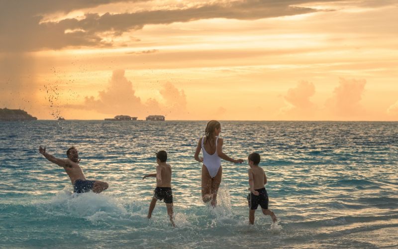 počitnice, družina, maldivi