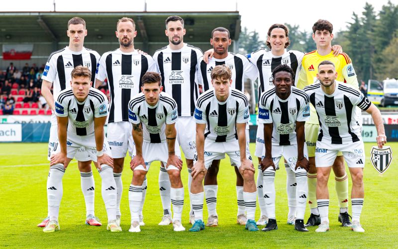 mura skupinska af.jpg