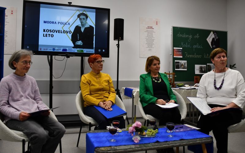 druzenje-ob-modri-polici, kosovelovo-leto