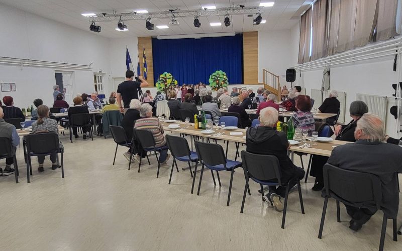 EK_srecanje starejsih 3.jpg