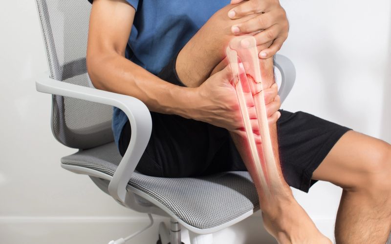 zlom kosti, zlomljena noga, poškodba