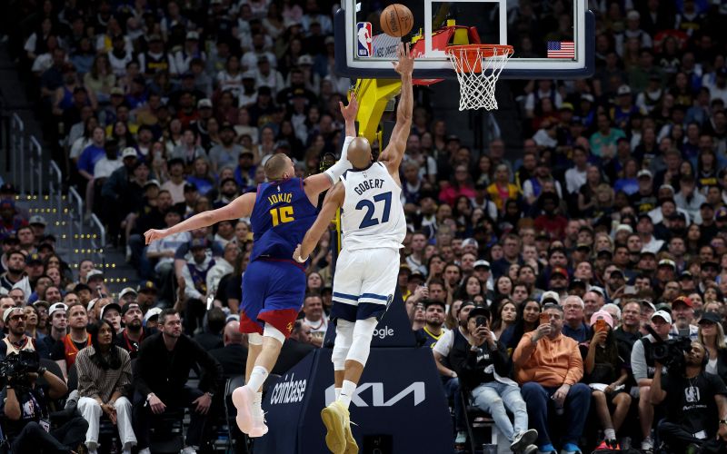 nikola jokic pm.jpg