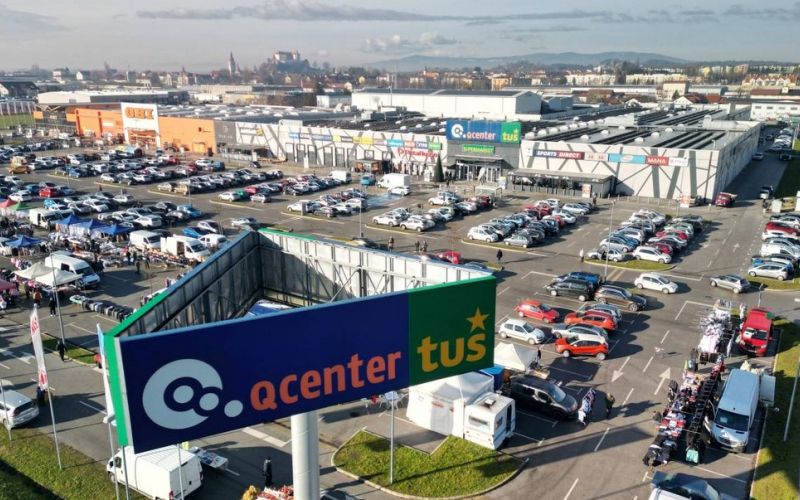 Qcenter bolsji sejem 1 2204.jpg