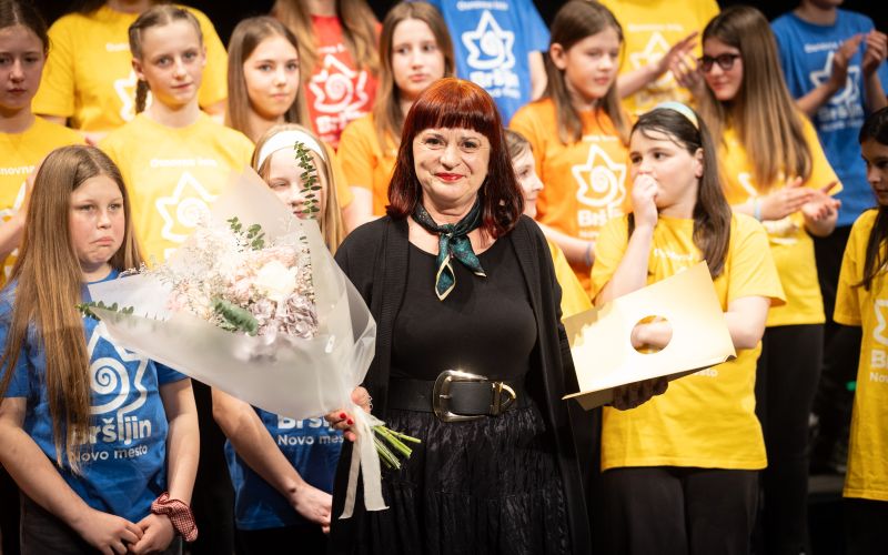 obmocna-revija-mladinskih-pevskih-zborov